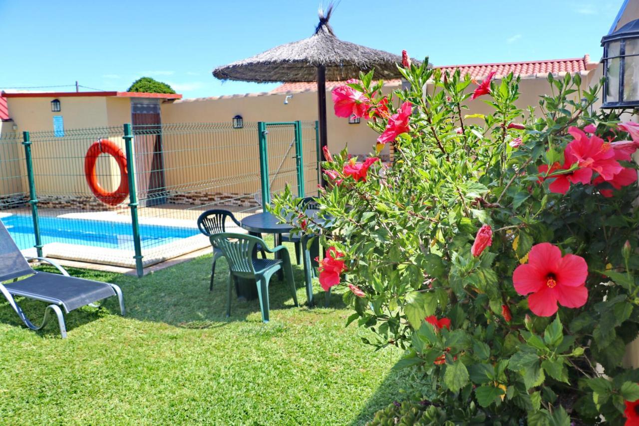 Bungalow Curro Pareja 97 Конил-де-ла-Фронтера Екстериор снимка
